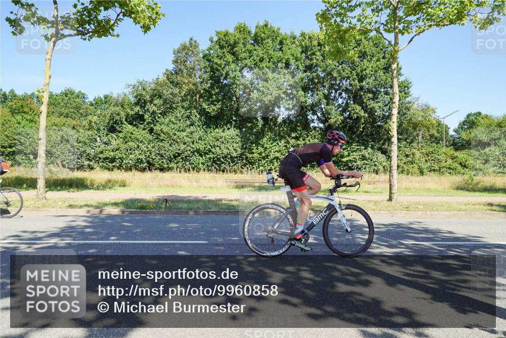 09.08.2026 - GEWOBA Citytriathlon Bremen Michael Burmester http://msf.ph/oto/9960858 09.08.2026 12:57:28 Radfahren 586, 603, 701, 702, 834, 838, 858, 886, 982 meine-sportfotos.de