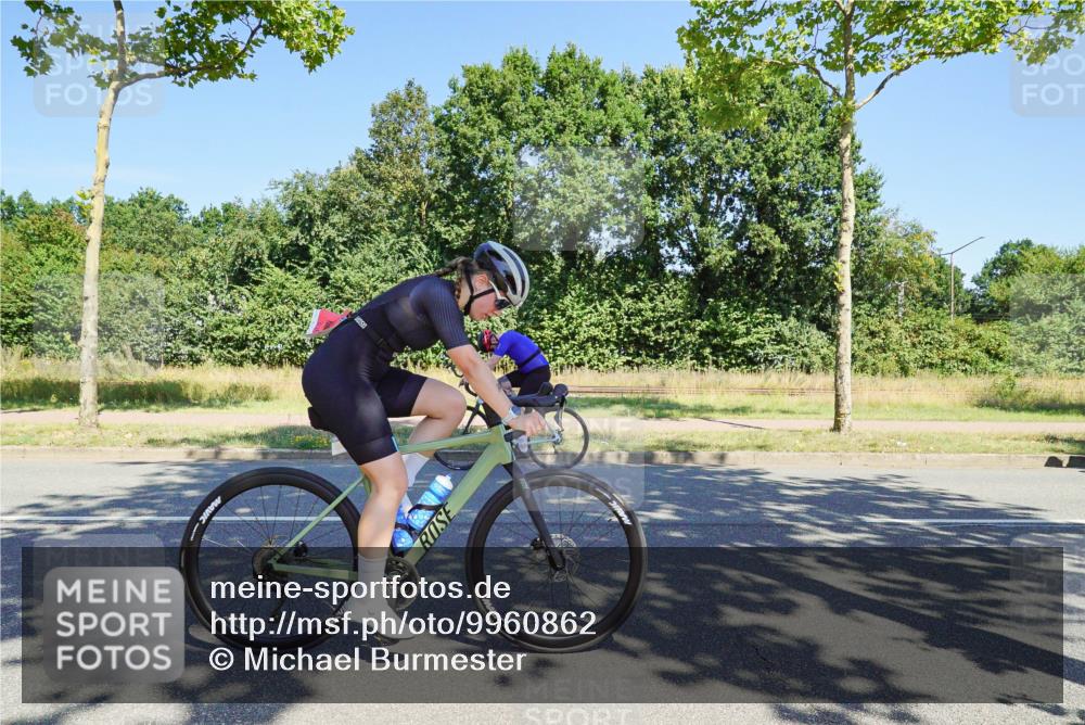 09.08.2026 - GEWOBA Citytriathlon Bremen Michael Burmester http://msf.ph/oto/9960862 09.08.2026 12:57:41 Radfahren 627, 701, 702, 707, 834, 888, 1136, 1153 meine-sportfotos.de