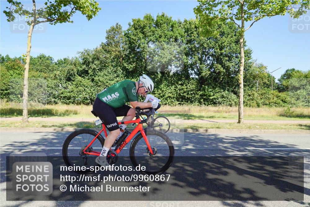 09.08.2026 - GEWOBA Citytriathlon Bremen Michael Burmester http://msf.ph/oto/9960867 09.08.2026 12:57:47 Radfahren 627, 707, 711, 809, 888, 919, 954, 1136, 1153 meine-sportfotos.de