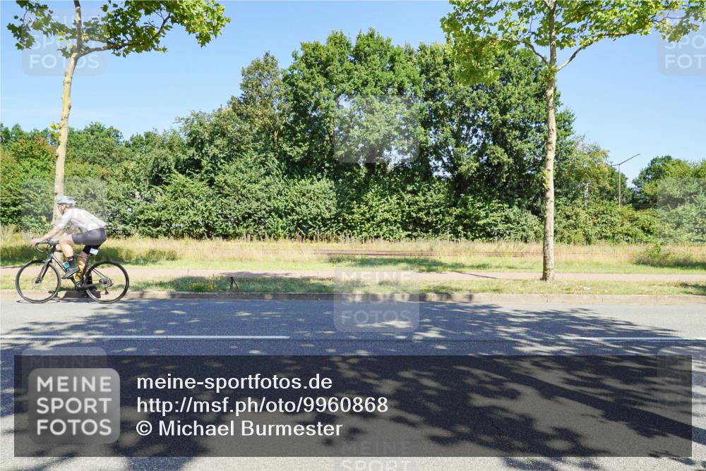 09.08.2026 - GEWOBA Citytriathlon Bremen Michael Burmester http://msf.ph/oto/9960868 09.08.2026 12:57:47 Radfahren 627, 707, 711, 809, 888, 919, 954, 1136, 1153 meine-sportfotos.de