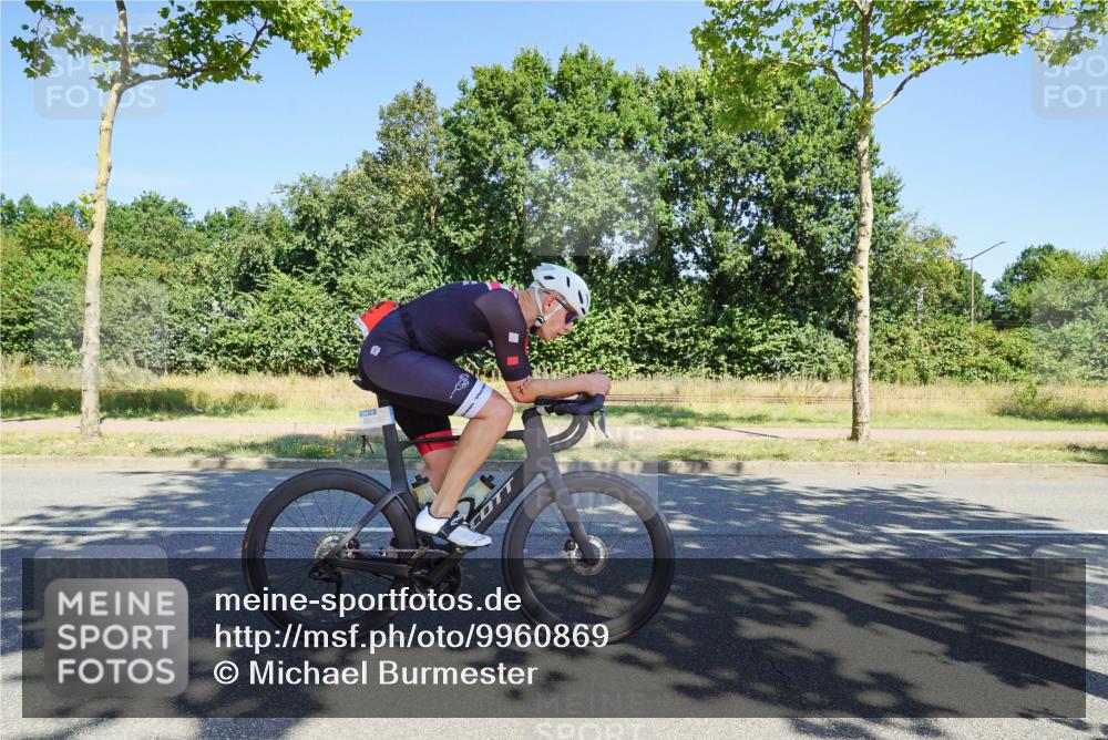 09.08.2026 - GEWOBA Citytriathlon Bremen Michael Burmester http://msf.ph/oto/9960869 09.08.2026 12:57:49 Radfahren 627, 707, 711, 809, 888, 919, 954, 1136, 1153 meine-sportfotos.de