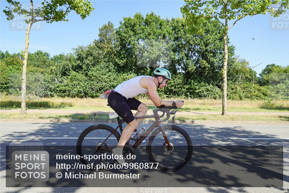09.08.2026 - GEWOBA Citytriathlon Bremen Michael Burmester http://msf.ph/oto/9960877 09.08.2026 12:58:01 Radfahren 548, 602, 625, 711, 718, 809, 919, 931, 943, 954, 998, 1003, 1121 meine-sportfotos.de