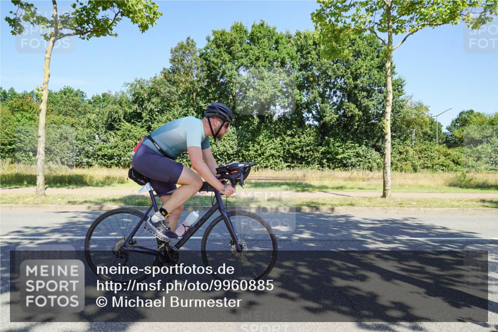 09.08.2026 - GEWOBA Citytriathlon Bremen Michael Burmester http://msf.ph/oto/9960885 09.08.2026 12:58:13 Radfahren 578, 602, 625, 651, 798, 931, 943, 976, 1003, 1121, 1154 meine-sportfotos.de