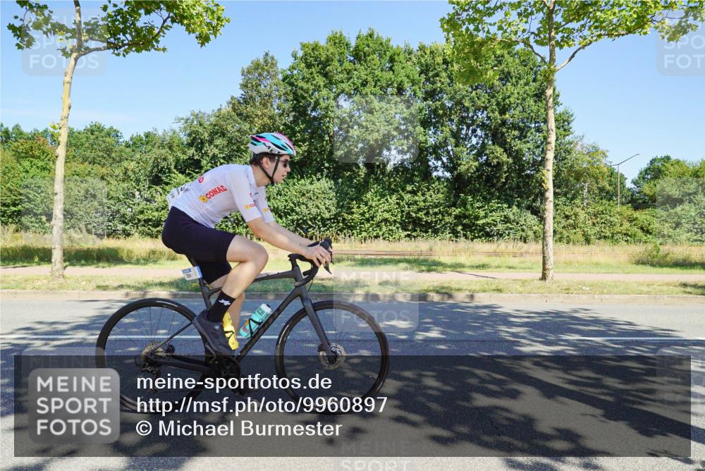 09.08.2026 - GEWOBA Citytriathlon Bremen Michael Burmester http://msf.ph/oto/9960897 09.08.2026 12:58:37 Radfahren 796, 876, 953, 968, 1132 meine-sportfotos.de