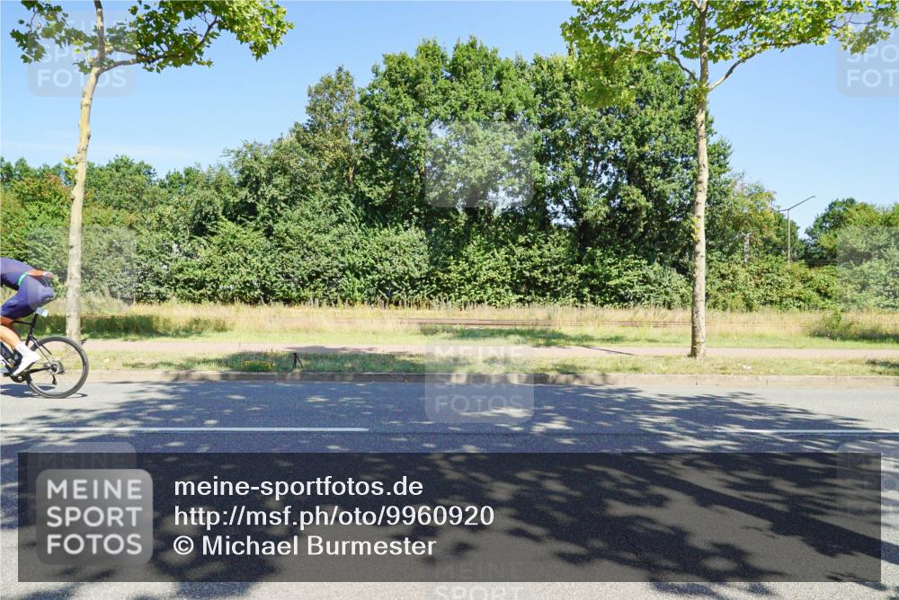 09.08.2026 - GEWOBA Citytriathlon Bremen Michael Burmester http://msf.ph/oto/9960920 09.08.2026 12:59:32 Radfahren 635, 658, 693, 712, 805 meine-sportfotos.de