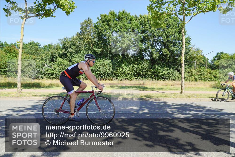 09.08.2026 - GEWOBA Citytriathlon Bremen Michael Burmester http://msf.ph/oto/9960925 09.08.2026 12:59:42 Radfahren 658, 712, 800, 817, 923, 951, 956 meine-sportfotos.de