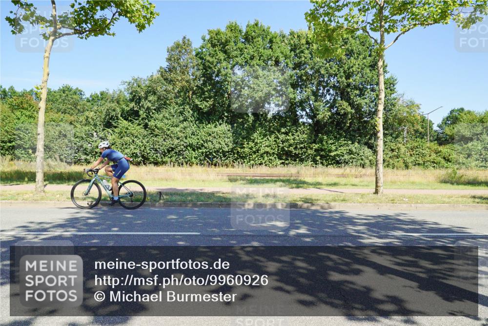 09.08.2026 - GEWOBA Citytriathlon Bremen Michael Burmester http://msf.ph/oto/9960926 09.08.2026 12:59:43 Radfahren 658, 712, 800, 817, 923, 951, 956 meine-sportfotos.de