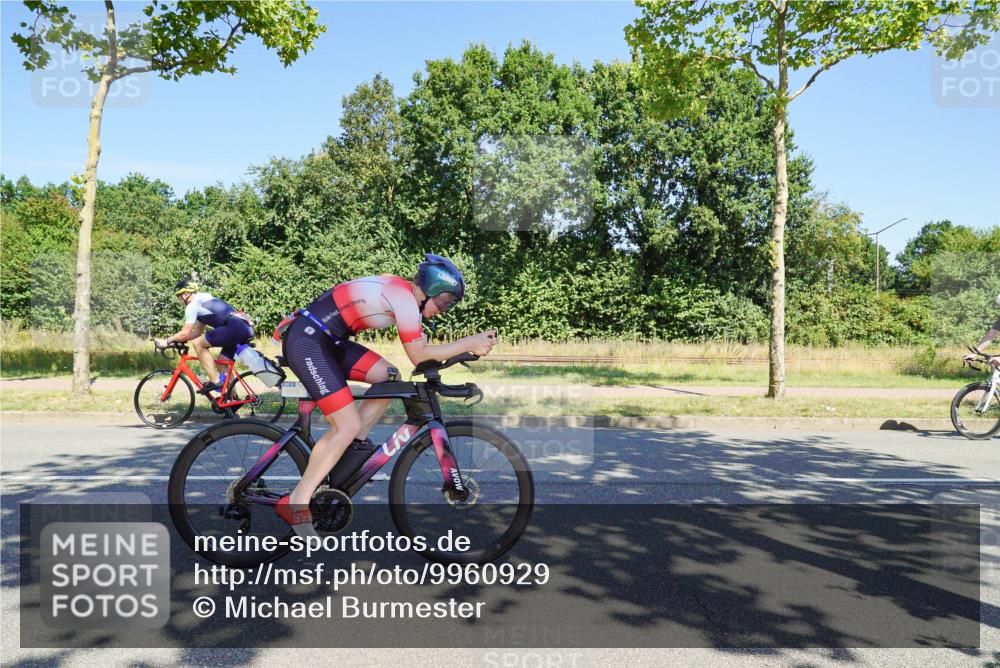 09.08.2026 - GEWOBA Citytriathlon Bremen Michael Burmester http://msf.ph/oto/9960929 09.08.2026 12:59:46 Radfahren 658, 712, 800, 817, 923, 942, 951, 956 meine-sportfotos.de