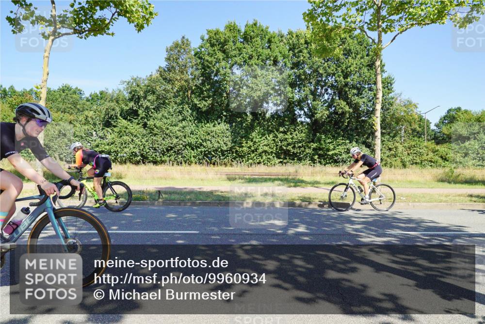 09.08.2026 - GEWOBA Citytriathlon Bremen Michael Burmester http://msf.ph/oto/9960934 09.08.2026 12:59:51 Radfahren 543, 712, 800, 817, 923, 942, 951, 956 meine-sportfotos.de