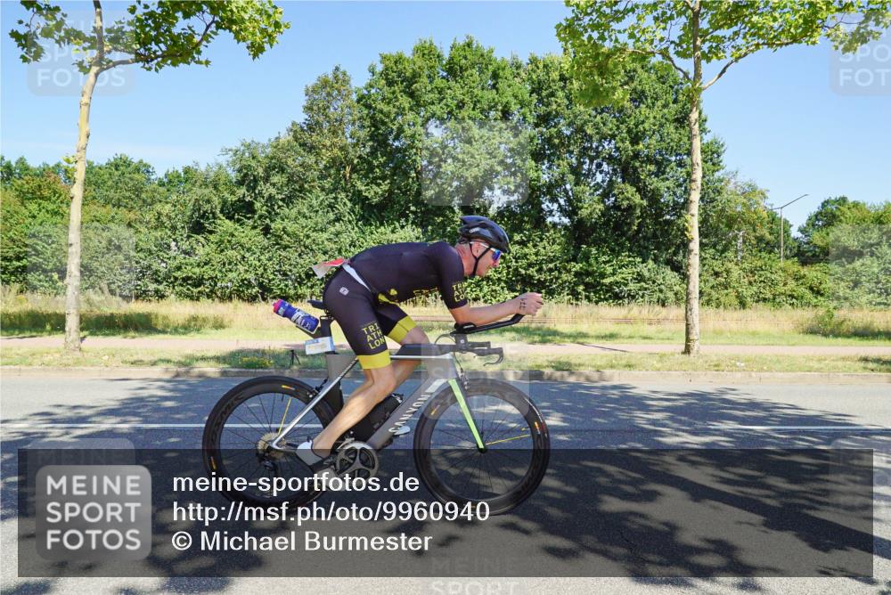 09.08.2026 - GEWOBA Citytriathlon Bremen Michael Burmester http://msf.ph/oto/9960940 09.08.2026 12:59:57 Radfahren 543, 771, 800, 849, 923, 942, 951, 956, 1159 meine-sportfotos.de
