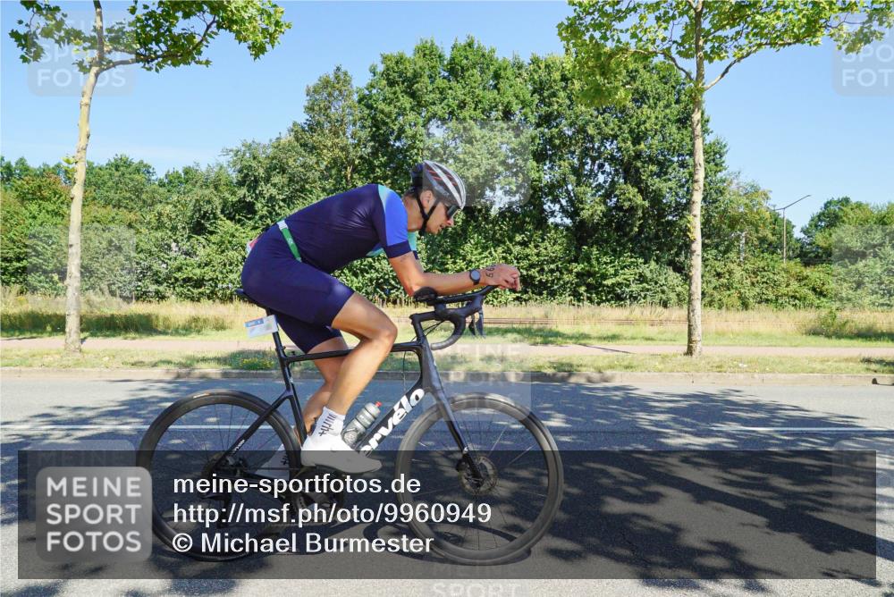 09.08.2026 - GEWOBA Citytriathlon Bremen Michael Burmester http://msf.ph/oto/9960949 09.08.2026 13:00:15 Radfahren 660, 661, 674, 753, 849, 1128 meine-sportfotos.de