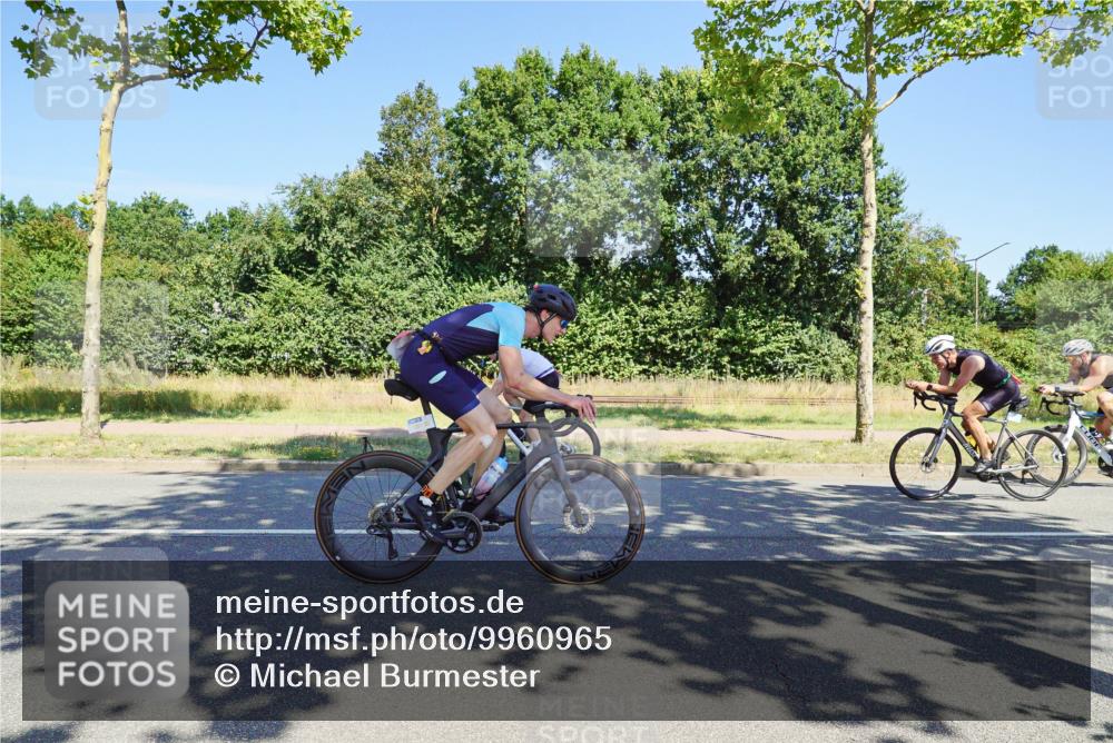 09.08.2026 - GEWOBA Citytriathlon Bremen Michael Burmester http://msf.ph/oto/9960965 09.08.2026 13:00:35 Radfahren 621, 633, 649, 700, 720, 870, 915, 940, 989, 1010, 1104, 1123 meine-sportfotos.de