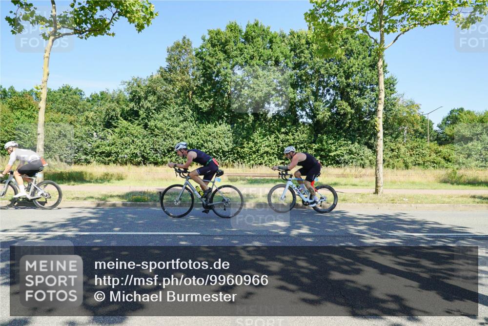09.08.2026 - GEWOBA Citytriathlon Bremen Michael Burmester http://msf.ph/oto/9960966 09.08.2026 13:00:36 Radfahren 621, 633, 649, 700, 720, 870, 915, 933, 940, 989, 1010, 1104, 1123 meine-sportfotos.de