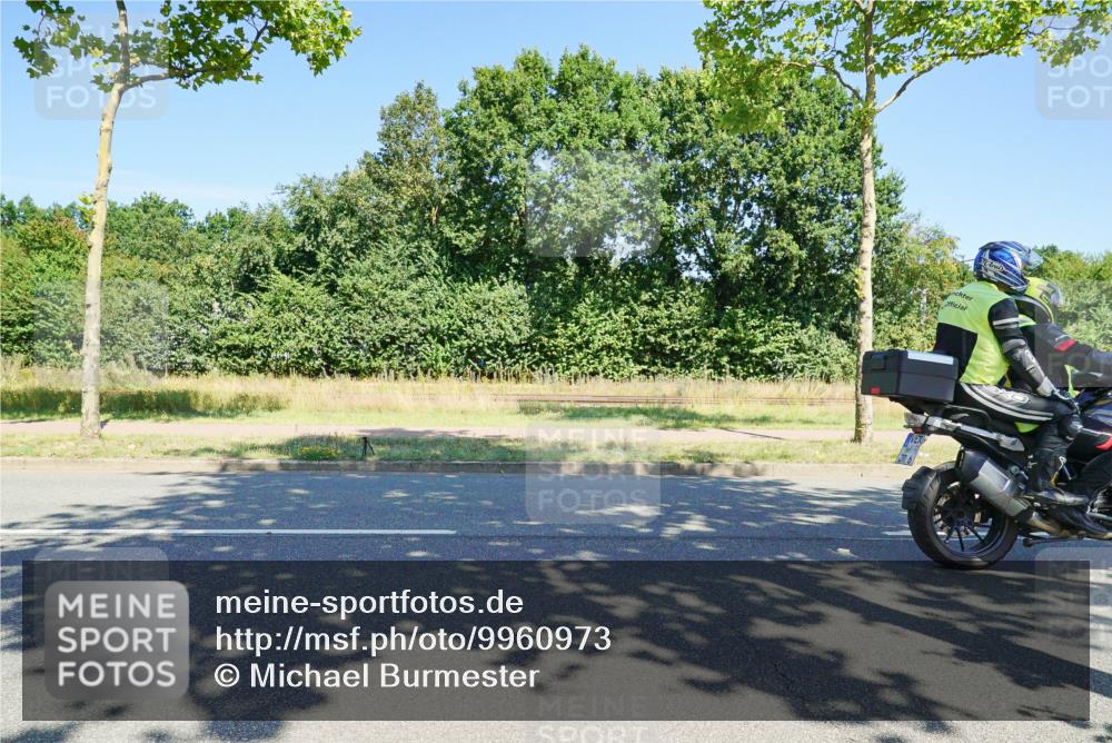 09.08.2026 - GEWOBA Citytriathlon Bremen Michael Burmester http://msf.ph/oto/9960973 09.08.2026 13:00:42 Radfahren 621, 633, 649, 700, 720, 870, 915, 933, 940, 989, 1104, 1107, 1123 meine-sportfotos.de