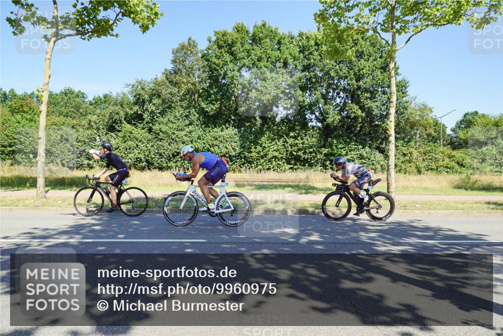 09.08.2026 - GEWOBA Citytriathlon Bremen Michael Burmester http://msf.ph/oto/9960975 09.08.2026 13:00:44 Radfahren 621, 633, 649, 700, 720, 870, 915, 933, 940, 989, 1004, 1104, 1107, 1123 meine-sportfotos.de