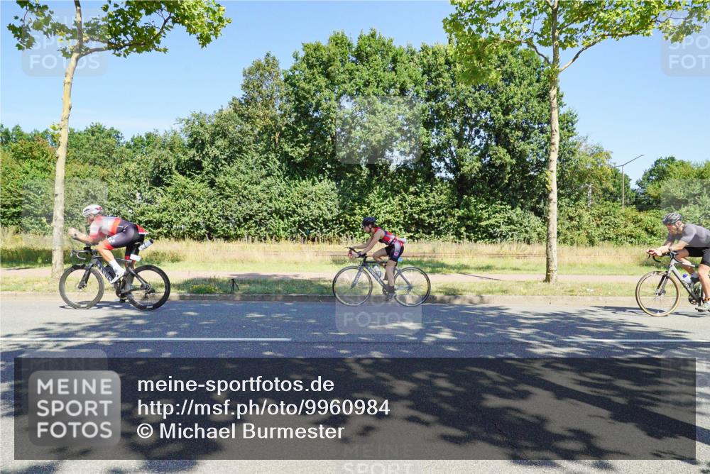 09.08.2026 - GEWOBA Citytriathlon Bremen Michael Burmester http://msf.ph/oto/9960984 09.08.2026 13:00:58 Radfahren 644, 785, 843, 944, 1004, 1107 meine-sportfotos.de