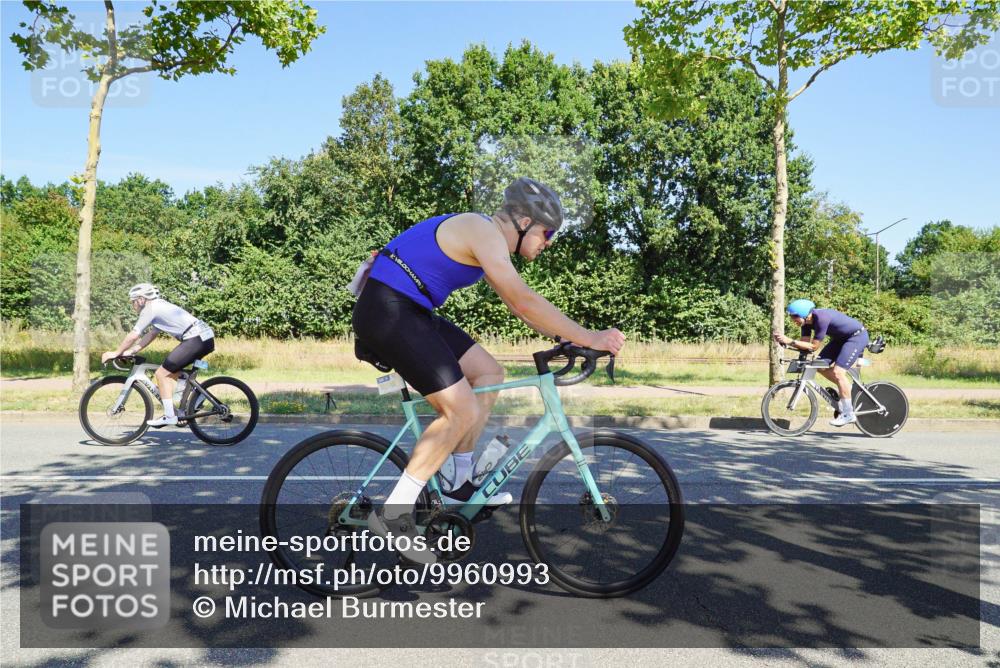 09.08.2026 - GEWOBA Citytriathlon Bremen Michael Burmester http://msf.ph/oto/9960993 09.08.2026 13:01:09 Radfahren 558, 643, 644, 782, 785, 797, 843, 944 meine-sportfotos.de