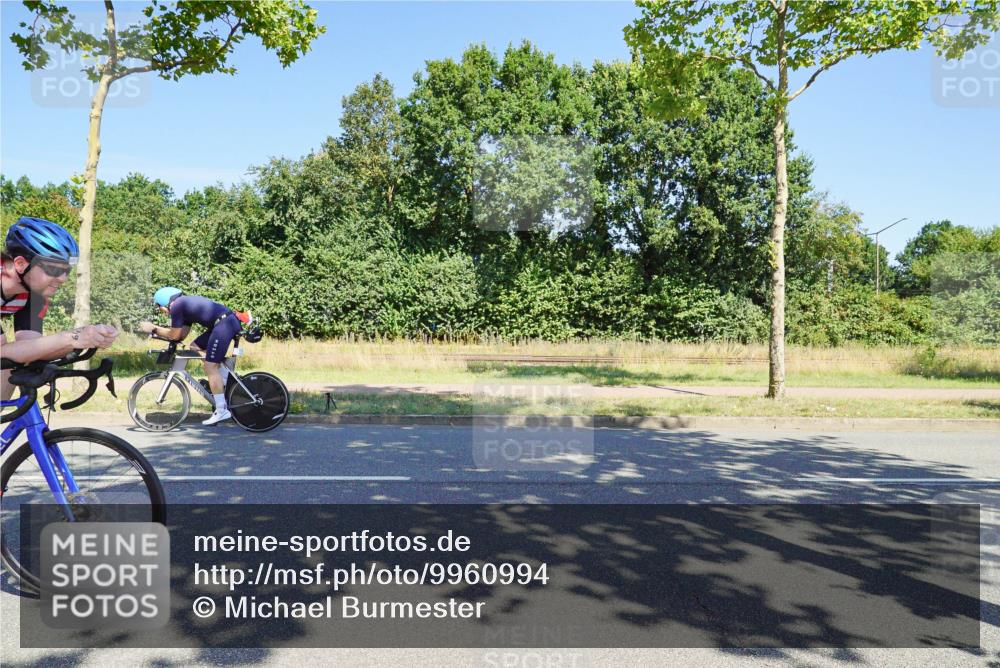 09.08.2026 - GEWOBA Citytriathlon Bremen Michael Burmester http://msf.ph/oto/9960994 09.08.2026 13:01:10 Radfahren 558, 643, 644, 782, 785, 797, 843, 944 meine-sportfotos.de