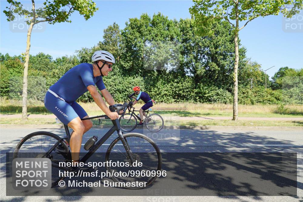 09.08.2026 - GEWOBA Citytriathlon Bremen Michael Burmester http://msf.ph/oto/9960996 09.08.2026 13:01:11 Radfahren 551, 558, 643, 644, 782, 785, 797, 801, 843, 944 meine-sportfotos.de