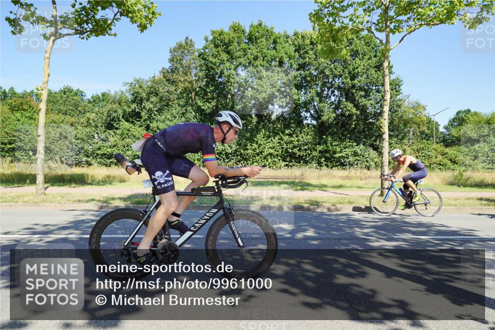 09.08.2026 - GEWOBA Citytriathlon Bremen Michael Burmester http://msf.ph/oto/9961000 09.08.2026 13:01:14 Radfahren 551, 556, 558, 643, 644, 782, 785, 797, 801, 843, 854, 1140 meine-sportfotos.de