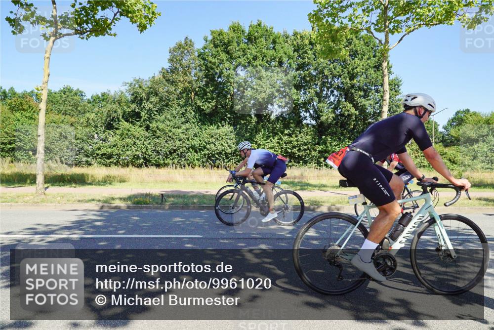 09.08.2026 - GEWOBA Citytriathlon Bremen Michael Burmester http://msf.ph/oto/9961020 09.08.2026 13:01:42 Radfahren 587, 631, 669, 690, 729, 746, 764, 775, 831, 859, 862, 991, 1014, 1120 meine-sportfotos.de