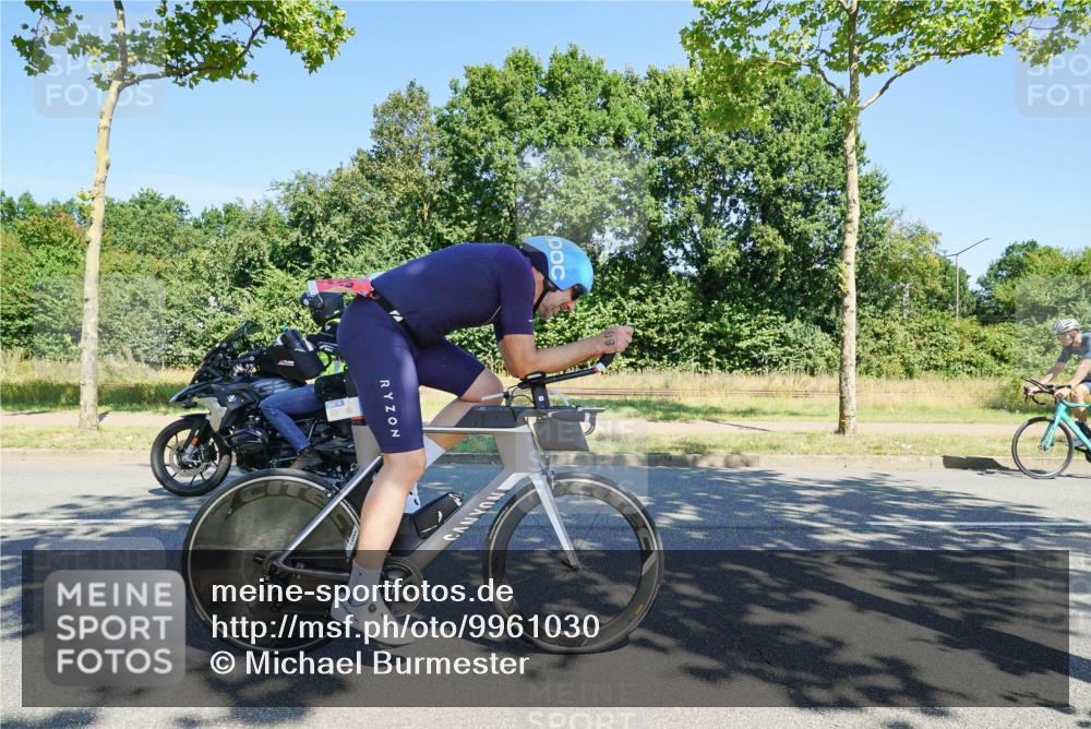 09.08.2026 - GEWOBA Citytriathlon Bremen Michael Burmester http://msf.ph/oto/9961030 09.08.2026 13:01:58 Radfahren 546, 610, 729, 731, 746, 764, 813, 831, 887, 889, 957, 1125 meine-sportfotos.de