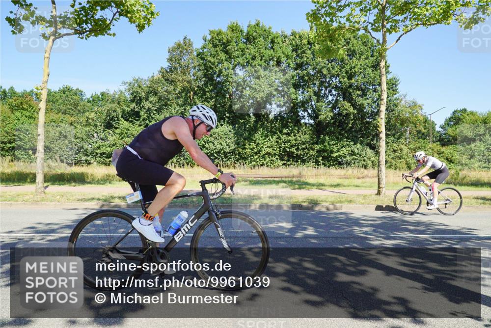 09.08.2026 - GEWOBA Citytriathlon Bremen Michael Burmester http://msf.ph/oto/9961039 09.08.2026 13:02:07 Radfahren 546, 610, 629, 731, 813, 887, 889, 890, 957, 1125 meine-sportfotos.de