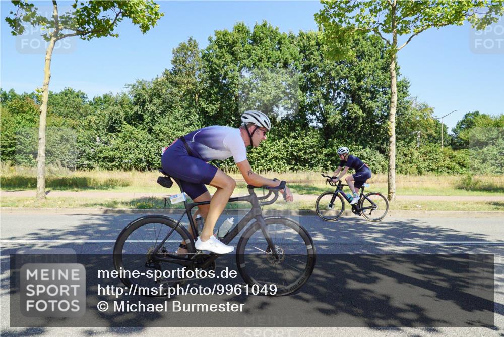 09.08.2026 - GEWOBA Citytriathlon Bremen Michael Burmester http://msf.ph/oto/9961049 09.08.2026 13:02:28 Radfahren 614, 632, 676, 723, 791, 873, 966, 1007, 1011, 1020 meine-sportfotos.de