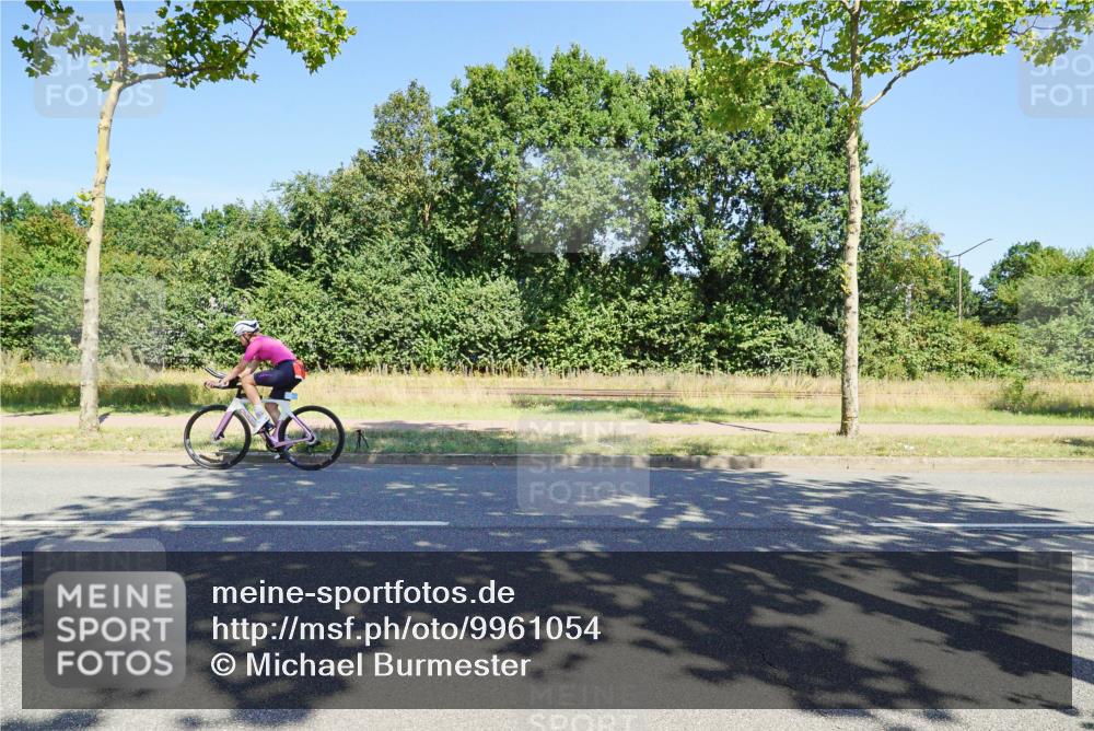 09.08.2026 - GEWOBA Citytriathlon Bremen Michael Burmester http://msf.ph/oto/9961054 09.08.2026 13:02:33 Radfahren 607, 614, 632, 676, 691, 723, 791, 873, 966, 1007, 1011, 1020 meine-sportfotos.de