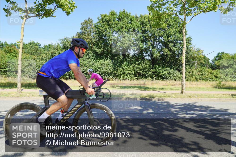 09.08.2026 - GEWOBA Citytriathlon Bremen Michael Burmester http://msf.ph/oto/9961073 09.08.2026 13:02:57 Radfahren 549, 597, 654, 681, 1105 meine-sportfotos.de