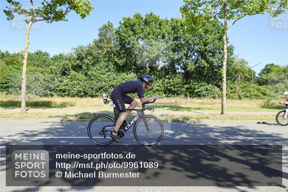 09.08.2026 - GEWOBA Citytriathlon Bremen Michael Burmester http://msf.ph/oto/9961089 09.08.2026 13:03:27 Radfahren 591, 616, 703, 735, 768, 885, 945, 985, 1106 meine-sportfotos.de