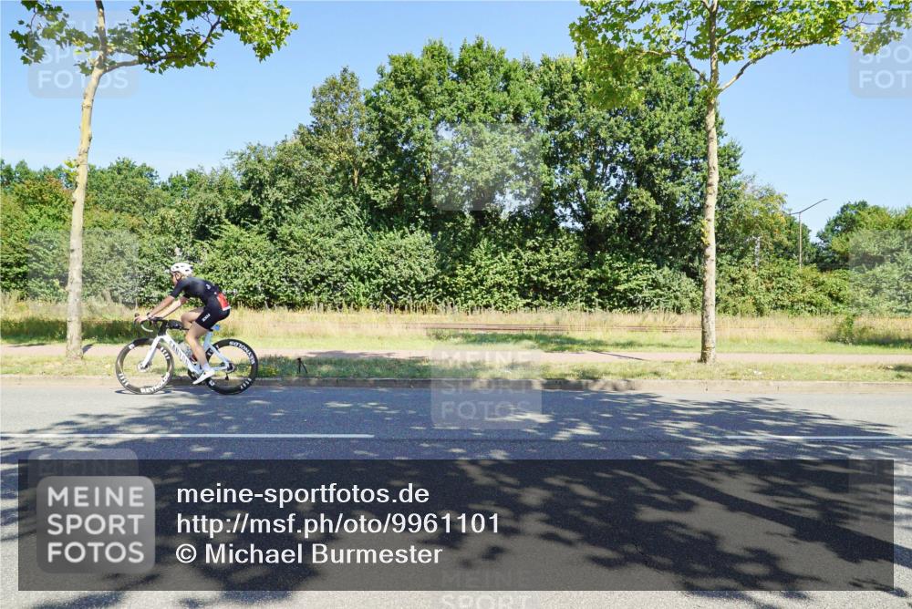 09.08.2026 - GEWOBA Citytriathlon Bremen Michael Burmester http://msf.ph/oto/9961101 09.08.2026 13:03:35 Radfahren 575, 591, 616, 703, 721, 735, 793, 835, 885, 945, 1106, 1122 meine-sportfotos.de