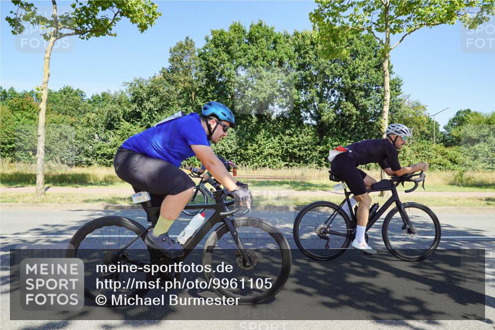 09.08.2026 - GEWOBA Citytriathlon Bremen Michael Burmester http://msf.ph/oto/9961105 09.08.2026 13:03:39 Radfahren 575, 591, 616, 698, 721, 735, 793, 835, 885, 945, 1106, 1122, 1157 meine-sportfotos.de