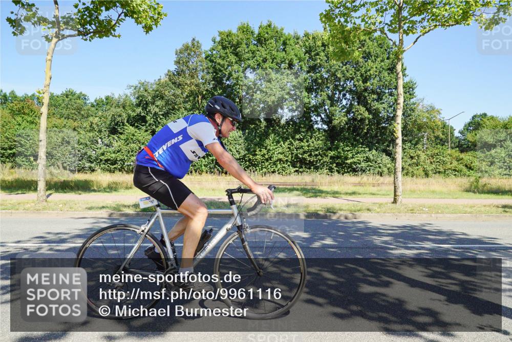 09.08.2026 - GEWOBA Citytriathlon Bremen Michael Burmester http://msf.ph/oto/9961116 09.08.2026 13:03:58 Radfahren 646, 698, 769, 828, 842, 891, 974, 996, 1108, 1157 meine-sportfotos.de
