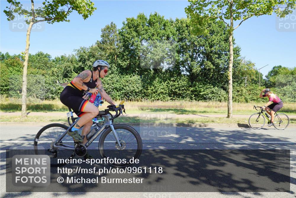 09.08.2026 - GEWOBA Citytriathlon Bremen Michael Burmester http://msf.ph/oto/9961118 09.08.2026 13:04:04 Radfahren 662, 828, 842, 853, 974, 996, 1001, 1108 meine-sportfotos.de