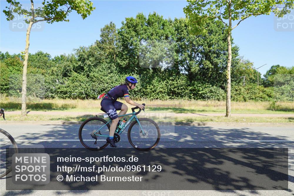 09.08.2026 - GEWOBA Citytriathlon Bremen Michael Burmester http://msf.ph/oto/9961129 09.08.2026 13:04:18 Radfahren 630, 662, 853, 881, 883, 936, 941, 955, 997, 1001 meine-sportfotos.de
