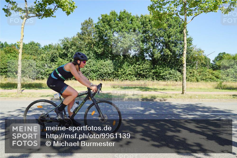 09.08.2026 - GEWOBA Citytriathlon Bremen Michael Burmester http://msf.ph/oto/9961139 09.08.2026 13:04:36 Radfahren 112, 569, 692, 697, 881, 962, 997, 1002, 1152, 1160 meine-sportfotos.de