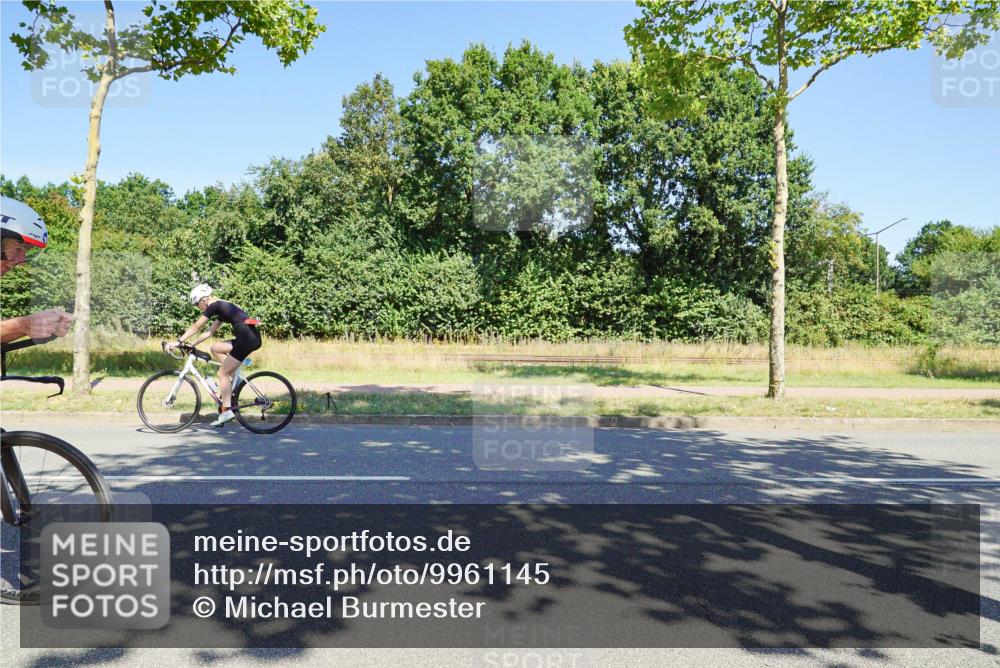 09.08.2026 - GEWOBA Citytriathlon Bremen Michael Burmester http://msf.ph/oto/9961145 09.08.2026 13:04:54 Radfahren 738, 747, 773, 777, 856, 908, 917, 1160 meine-sportfotos.de