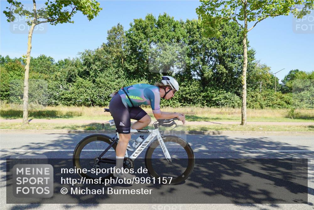 09.08.2026 - GEWOBA Citytriathlon Bremen Michael Burmester http://msf.ph/oto/9961157 09.08.2026 13:05:17 Radfahren 583, 652, 818, 830, 922, 1139 meine-sportfotos.de