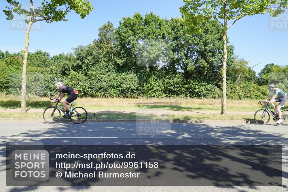 09.08.2026 - GEWOBA Citytriathlon Bremen Michael Burmester http://msf.ph/oto/9961158 09.08.2026 13:05:20 Radfahren 583, 818, 830, 1139 meine-sportfotos.de