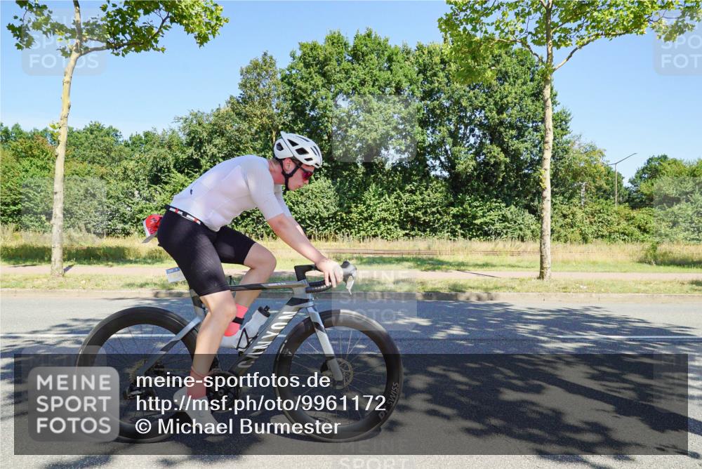 09.08.2026 - GEWOBA Citytriathlon Bremen Michael Burmester http://msf.ph/oto/9961172 09.08.2026 13:05:46 Radfahren 561, 593, 642, 958, 1116, 1145 meine-sportfotos.de