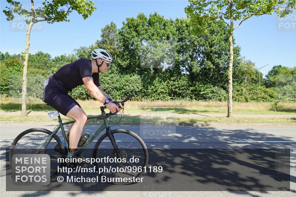 09.08.2026 - GEWOBA Citytriathlon Bremen Michael Burmester http://msf.ph/oto/9961189 09.08.2026 13:06:12 Radfahren 540, 547, 619, 765, 969 meine-sportfotos.de