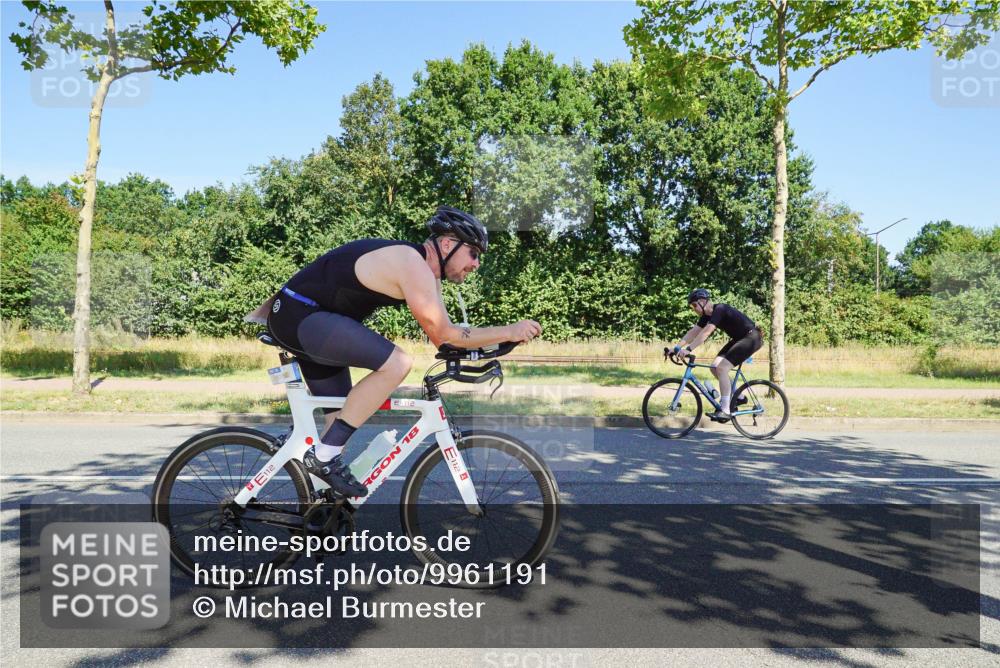 09.08.2026 - GEWOBA Citytriathlon Bremen Michael Burmester http://msf.ph/oto/9961191 09.08.2026 13:06:17 Radfahren 540, 547, 619, 645, 647, 677, 683, 765, 927 meine-sportfotos.de