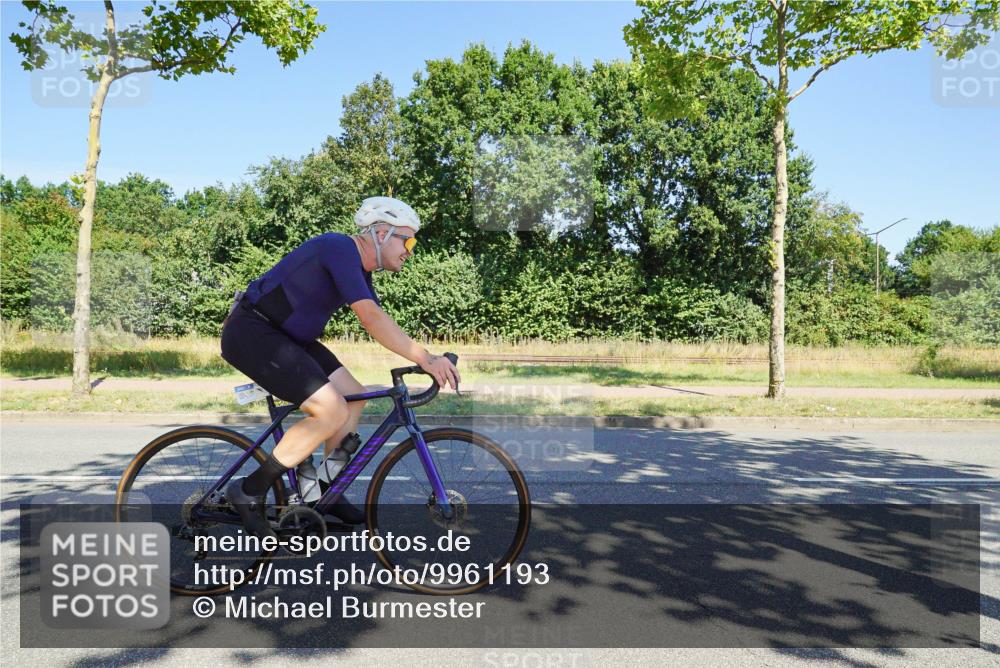 09.08.2026 - GEWOBA Citytriathlon Bremen Michael Burmester http://msf.ph/oto/9961193 09.08.2026 13:06:19 Radfahren 540, 547, 619, 645, 647, 677, 683, 685, 765, 927 meine-sportfotos.de