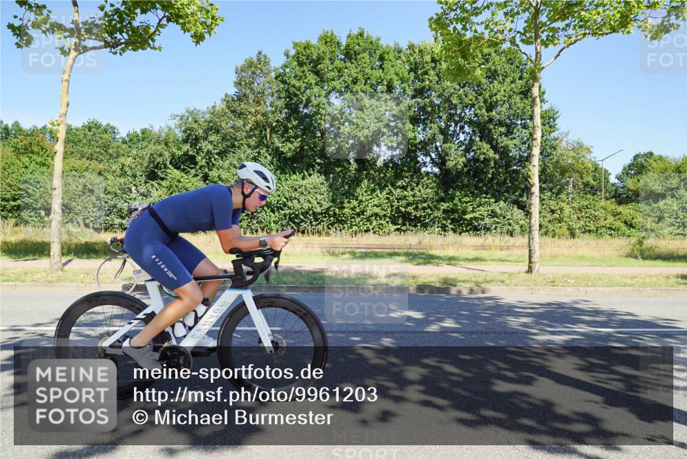09.08.2026 - GEWOBA Citytriathlon Bremen Michael Burmester http://msf.ph/oto/9961203 09.08.2026 13:06:39 Radfahren 544, 554, 624, 644, 685, 811, 824, 874, 882, 987 meine-sportfotos.de