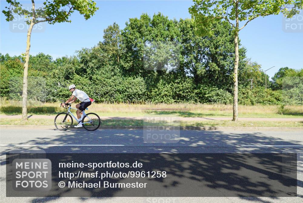 09.08.2026 - GEWOBA Citytriathlon Bremen Michael Burmester http://msf.ph/oto/9961258 09.08.2026 13:08:35 Radfahren 756, 820, 852, 879, 904, 1016, 1137 meine-sportfotos.de