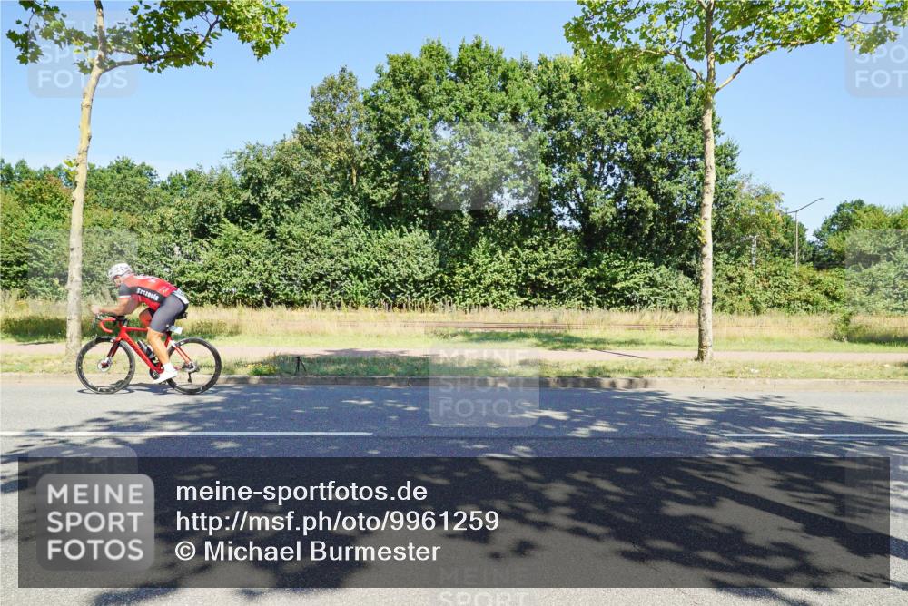 09.08.2026 - GEWOBA Citytriathlon Bremen Michael Burmester http://msf.ph/oto/9961259 09.08.2026 13:08:37 Radfahren 605, 686, 756, 820, 852, 879, 904, 1016, 1137 meine-sportfotos.de