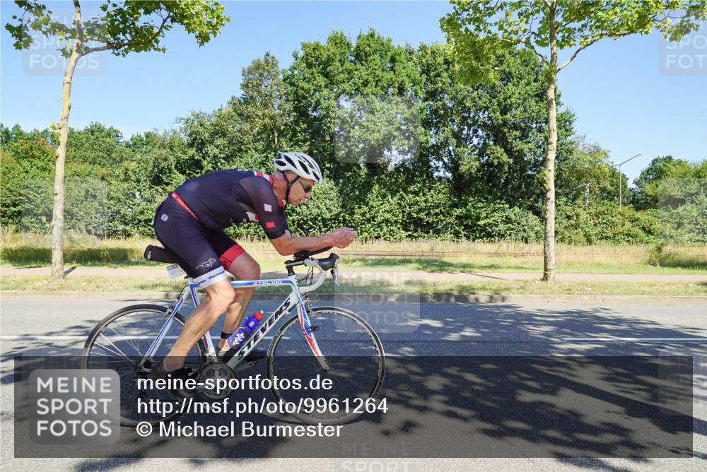 09.08.2026 - GEWOBA Citytriathlon Bremen Michael Burmester http://msf.ph/oto/9961264 09.08.2026 13:08:45 Radfahren 594, 605, 641, 686, 756, 820, 852, 1016 meine-sportfotos.de