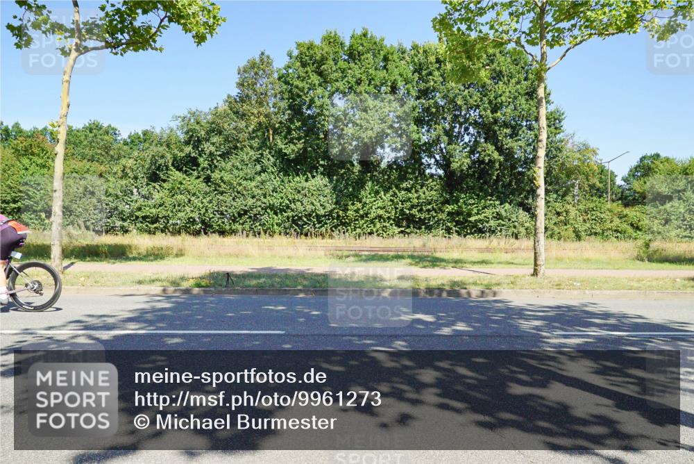 09.08.2026 - GEWOBA Citytriathlon Bremen Michael Burmester http://msf.ph/oto/9961273 09.08.2026 13:08:58 Radfahren 589, 594, 641, 899, 1133 meine-sportfotos.de