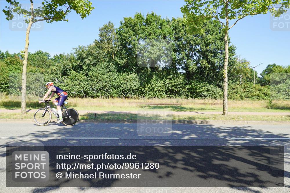 09.08.2026 - GEWOBA Citytriathlon Bremen Michael Burmester http://msf.ph/oto/9961280 09.08.2026 13:09:08 Radfahren 589, 724, 795, 899, 1133, 1143 meine-sportfotos.de